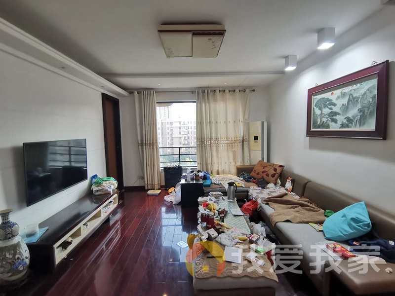 南昌我爱我家恒茂国际都会 南北通透，采光好 装修好，环镜优美 近地铁 中间楼层