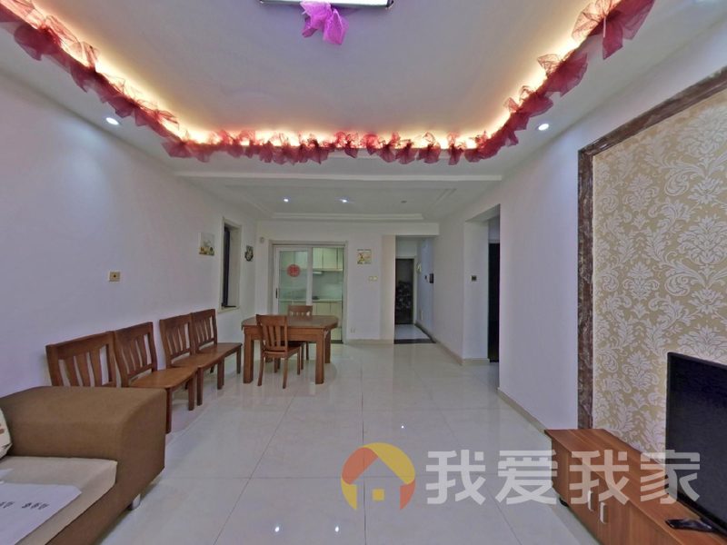 南昌我爱我家联发江岸汇景 南北通透，采光好 装修好，环镜优美 周边匹套完善，，出行方便