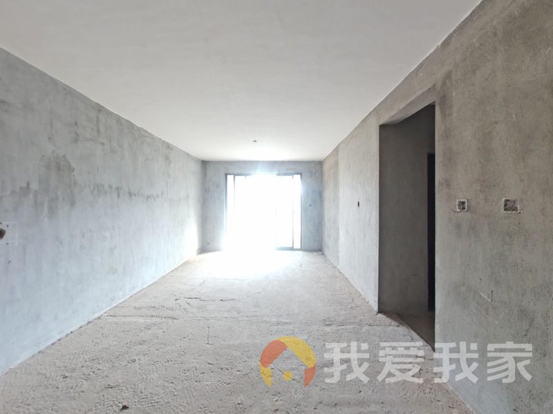 南昌我爱我家新建城B2区 南北通透，采光好 近地铁 周边匹套完善，，出行方便