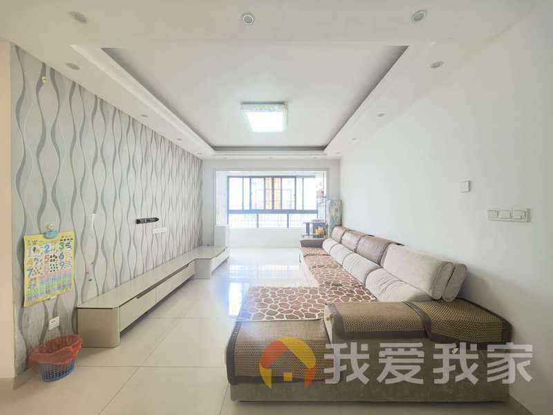 南昌我爱我家方大上上城 南北通透，采光好 装修好，环镜优美 近地铁 周边匹套完善，，出行方便