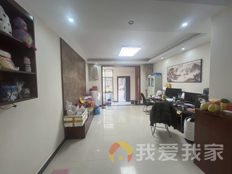 南昌我爱我家东方明珠华府天地 南北通透，采光好 装修好，环镜优美 周边匹套完善，，出行方便