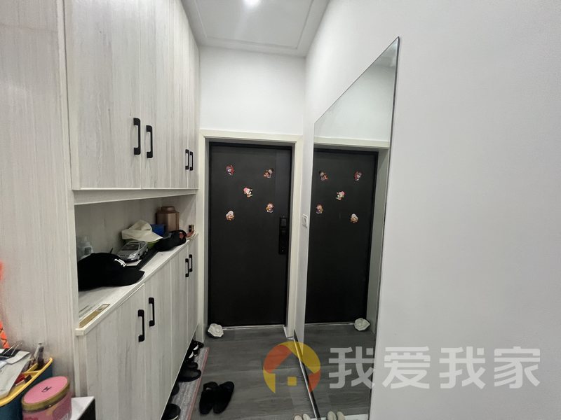 南昌我爱我家绳金塔街387号外贸宿舍 南北通透，采光好 装修好，环镜优美 视野好，诚心出售