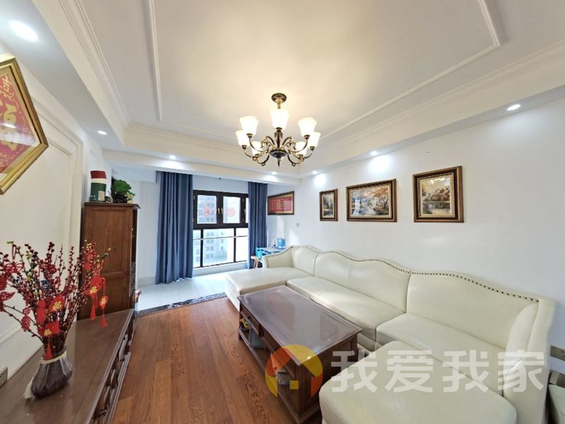 新力银湖湾 南北通透，采光好 装修好，环镜优美 周边匹套完善，，出行方便