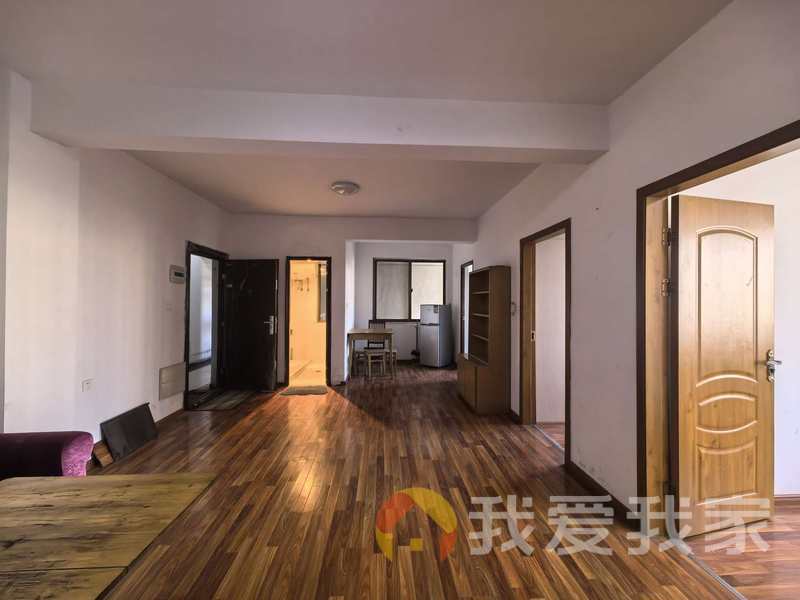 楼层好 医疗配套成熟 商品住宅 近地铁 满五