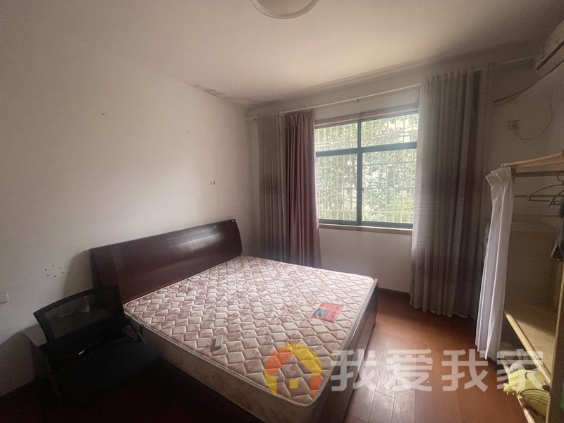 城开国际学园 南北通透，采光好 装修好，环镜优美 视野好，诚心出租