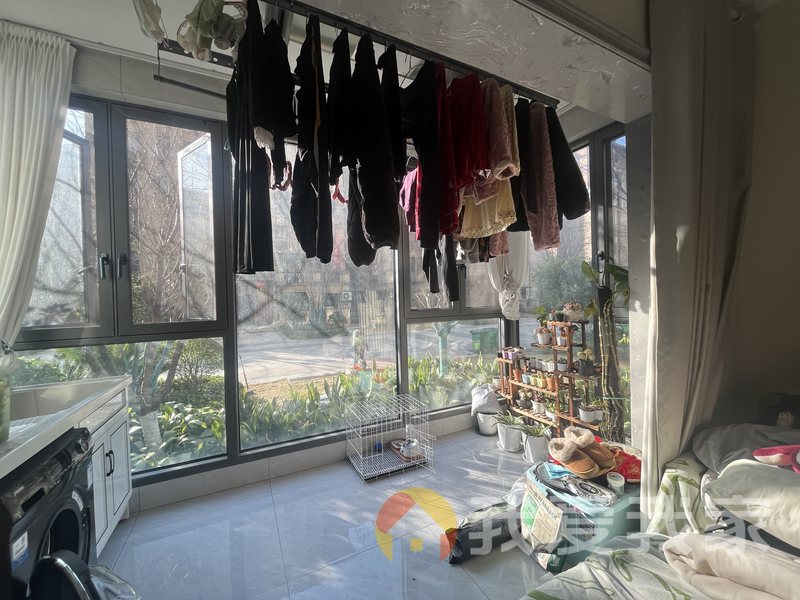 南昌我爱我家恒大翡翠珑庭 南北通透，采光好 装修好，环镜优美 周边匹套完善，，出行方便