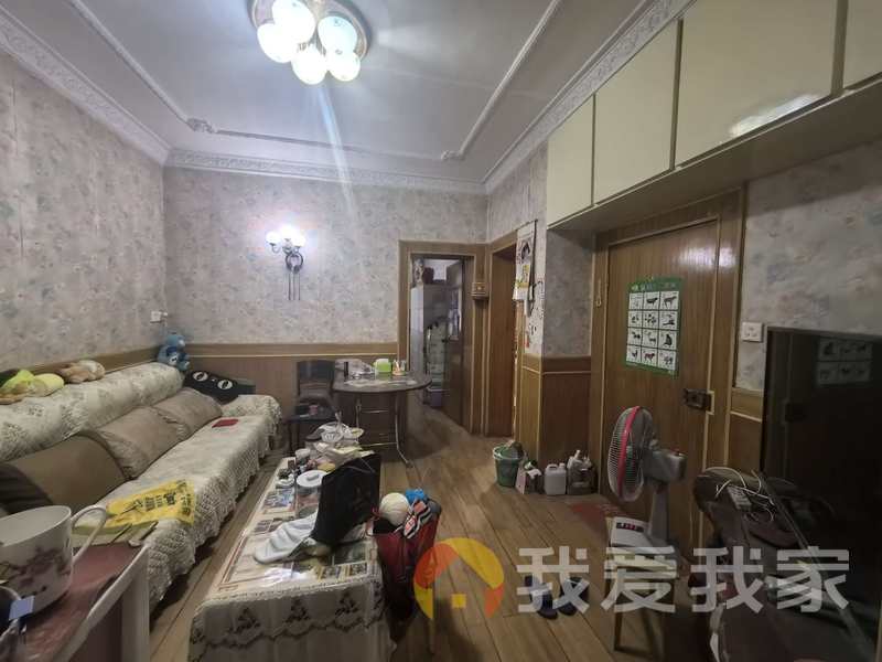 南昌我爱我家广场东路110号新华印刷厂宿舍 南北通透，采光好 近地铁 中间楼层