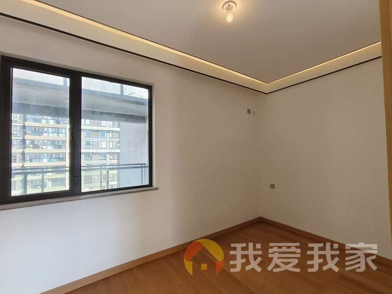 南昌我爱我家恒茂未来都会花园A区 南北通透，采光好 装修好，环镜优美 视野好，诚心出售