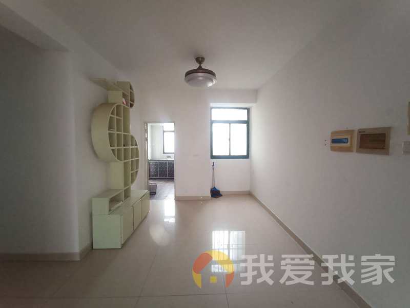 抚生路临江商住楼 南北通透，采光好 装修好，环镜优美 中间楼层