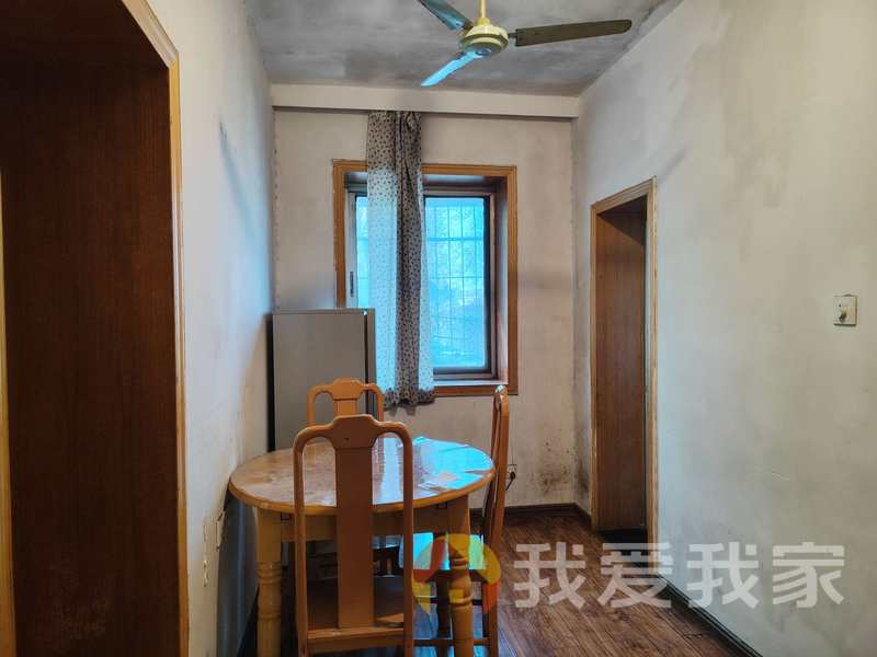 二七北路5号八一配件厂宿舍 南北通透，采光好 近地铁 视野好，诚心出租