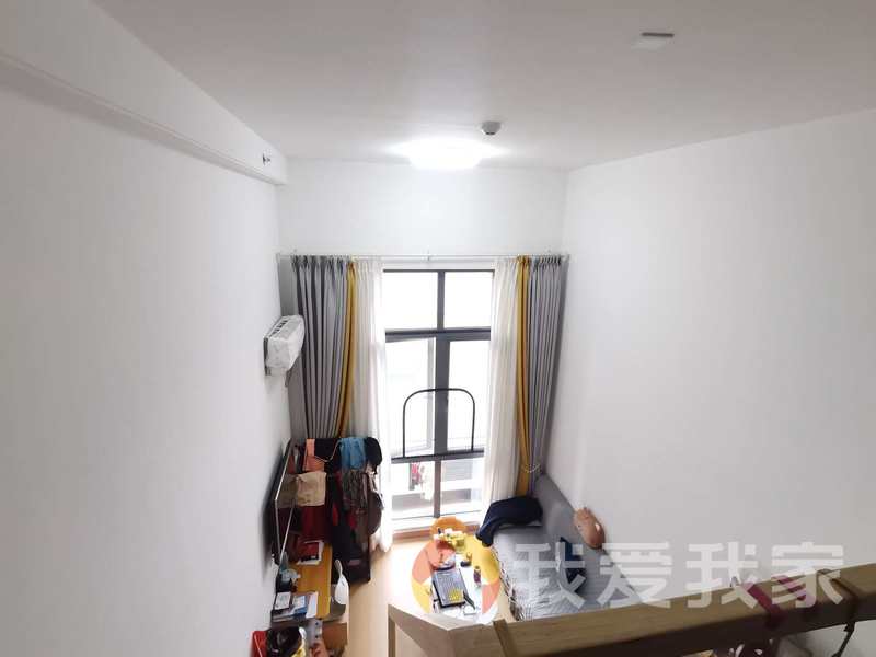 万科白鹿书院 南北通透，采光好 装修好，环镜优美 近地铁 周边匹套完善，，出行方便