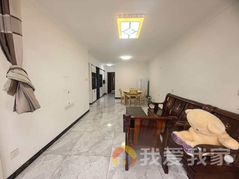 南部美的城 南北通透，采光好 装修好，环镜优美 周边匹套完善，，出行方便