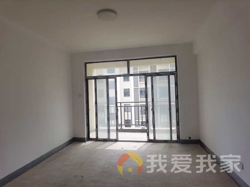 长春华苑 南北通透，采光好 视野好，诚心出售