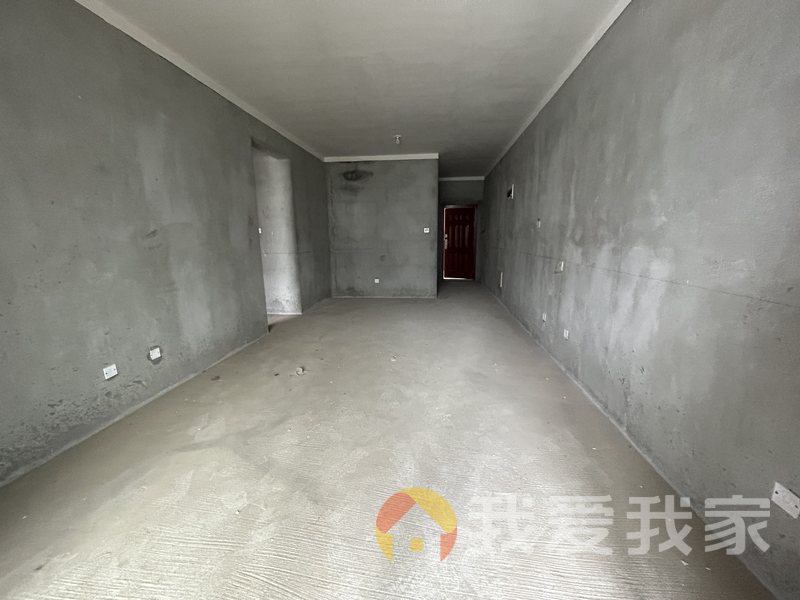 南昌我爱我家新城吾悦广场 南北通透，采光好 周边匹套完善，，出行方便