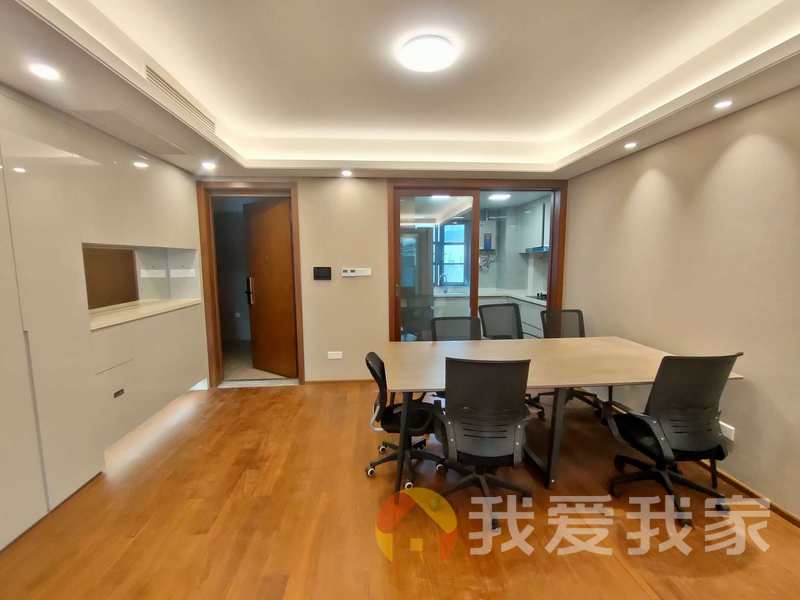 南昌我爱我家华润悦府 南北通透，采光好 装修好，环镜优美 周边匹套完善，，出行方便