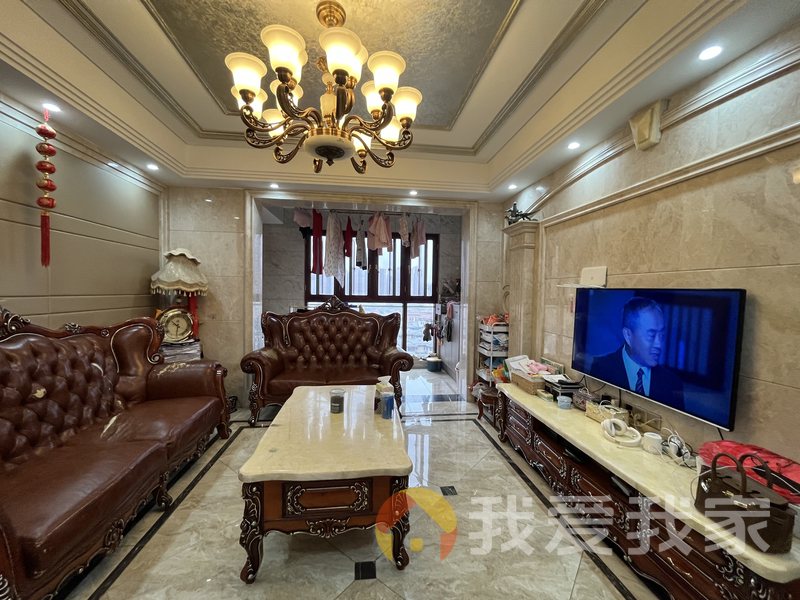 南昌我爱我家联发君领朝阳 南北通透，采光好 装修好，环镜优美 中间楼层