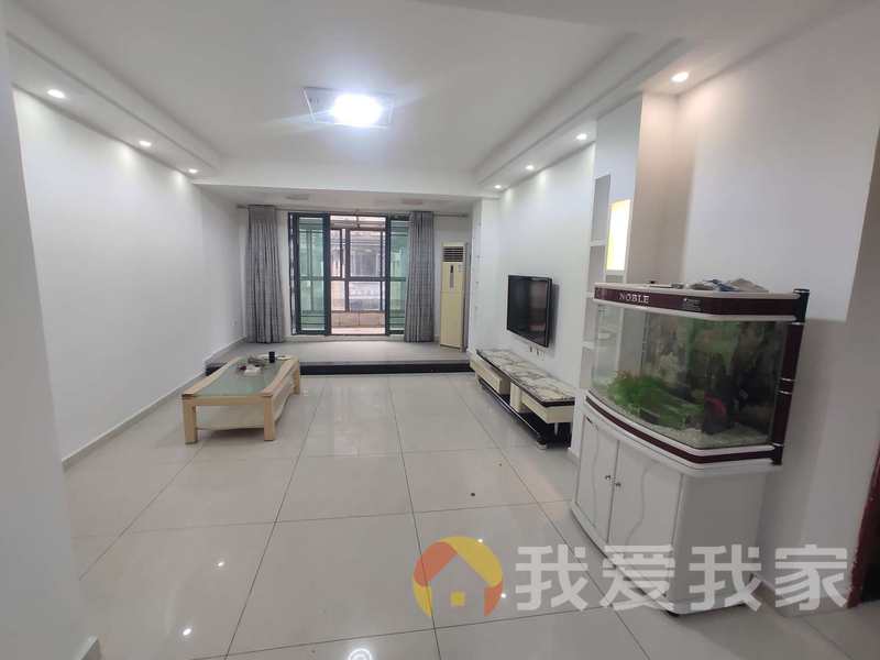 梵顿公馆二期 南北通透，采光好 装修好，环镜优美 近地铁 周边匹套完善，，出行方便