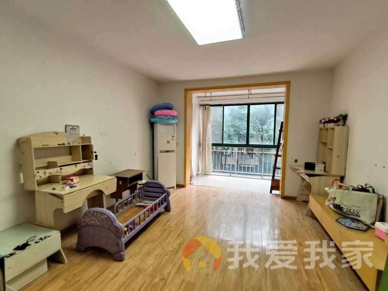 梦里水乡百花庭 南北通透，采光好 装修好，环镜优美 中间楼层