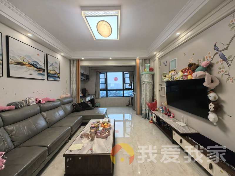 南昌我爱我家煌盛中央公园  南北通透精装修  三房两厅两卫  房东诚心出