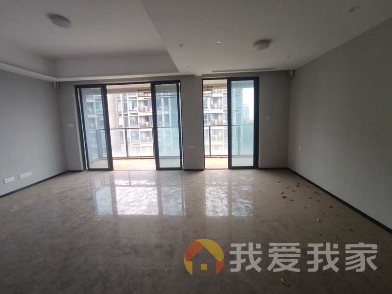 新旅明樾台，大客厅，房东诚心出售