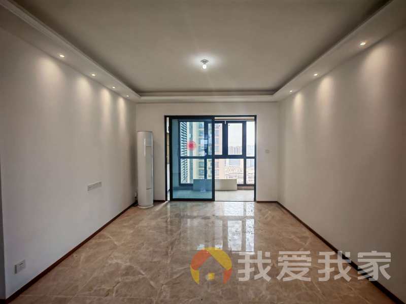 全新装修从未入住，全屋定制衣柜，南北通透