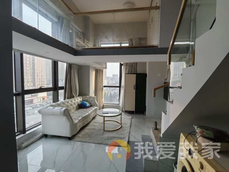 新利珑庭 南北通透，采光好 装修好，环镜优美 近地铁 视野好，诚心出售