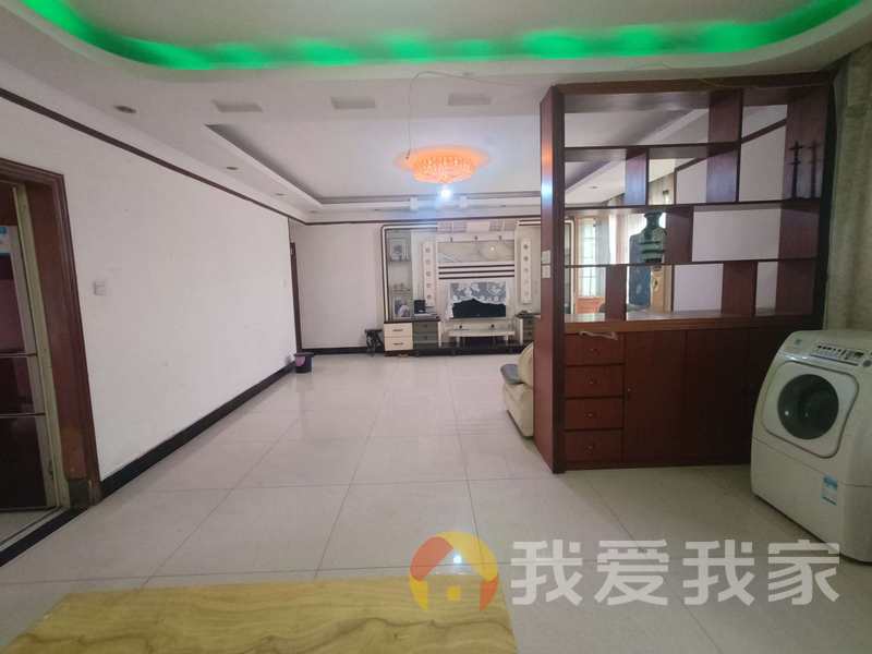 玉河明珠住宅 南北通透，采光好 装修好，环镜优美 视野好，诚心出租