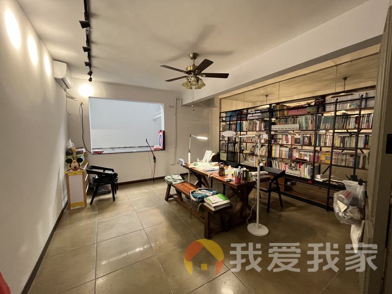 南昌我爱我家中海朝阳郡二期铂宫 南北通透，采光好 装修好，环镜优美 视野好，诚心出售