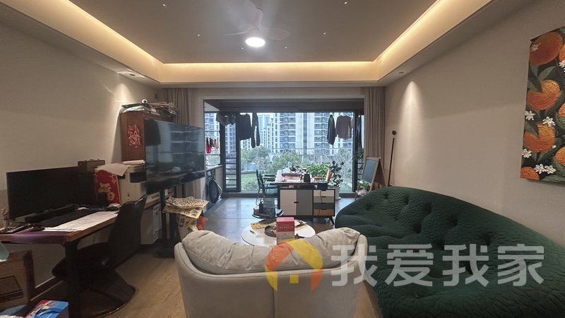 南昌我爱我家华侨城万科三期浔岸 南北通透，采光好 装修好，环镜优美 周边匹套完善，，出行方便