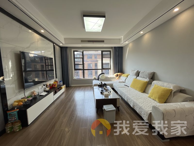 南昌我爱我家新力金沙湾 南北通透，采光好 装修好，环镜优美 视野好，诚心出售