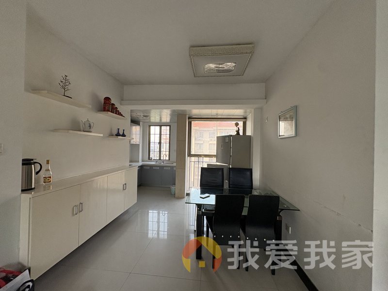 南昌我爱我家世纪风情二期 南北通透，采光好 装修好，环镜优美 近地铁 视野好，诚心出售