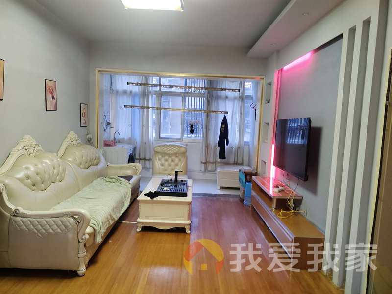 站前西路59号公路局宿舍 南北通透，采光好 装修好，环镜优美 近地铁 中间楼层