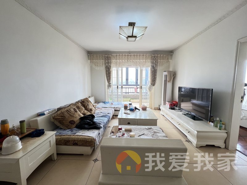 南昌我爱我家九里象湖城水晶岛 南北通透，采光好 装修好，环镜优美 视野好，诚心出售