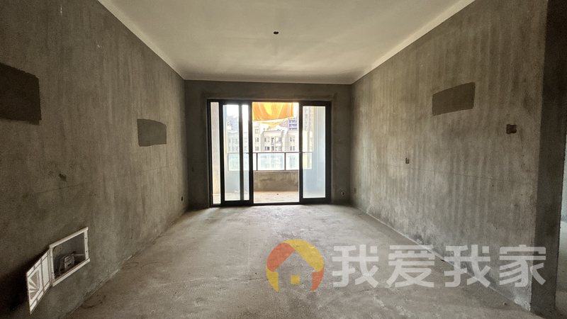 南昌我爱我家国贸蓝湾 南北通透，采光好 周边匹套完善，，出行方便