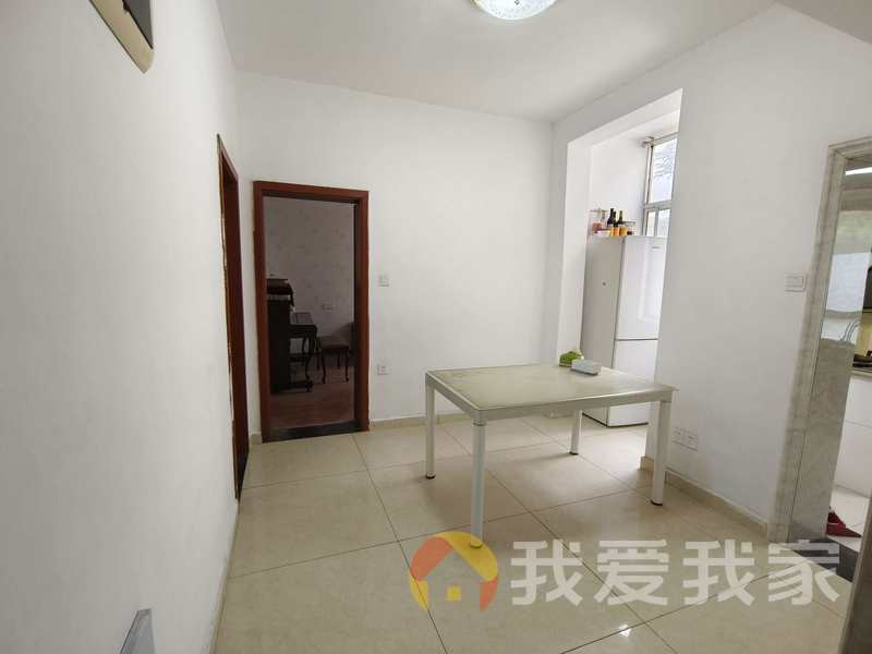 南京西路369号电力设计院宿舍 南北通透，采光好 视野好，诚心出售
