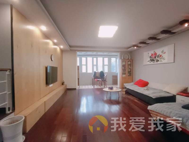 锦绣江南（中磊花园） 南北通透，采光好 装修好，环镜优美 视野好，诚心出售