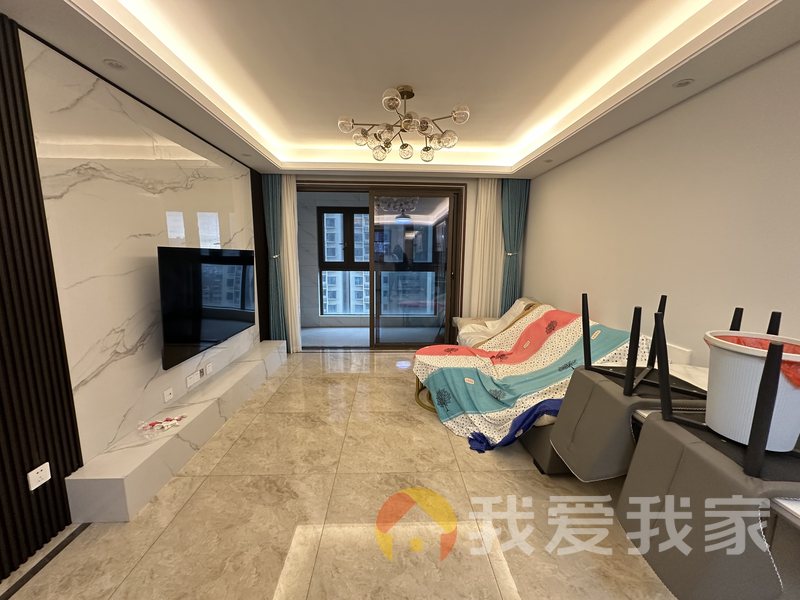 南昌我爱我家九颂山河时代城 南北通透，采光好 装修好，环镜优美 近地铁 中间楼层