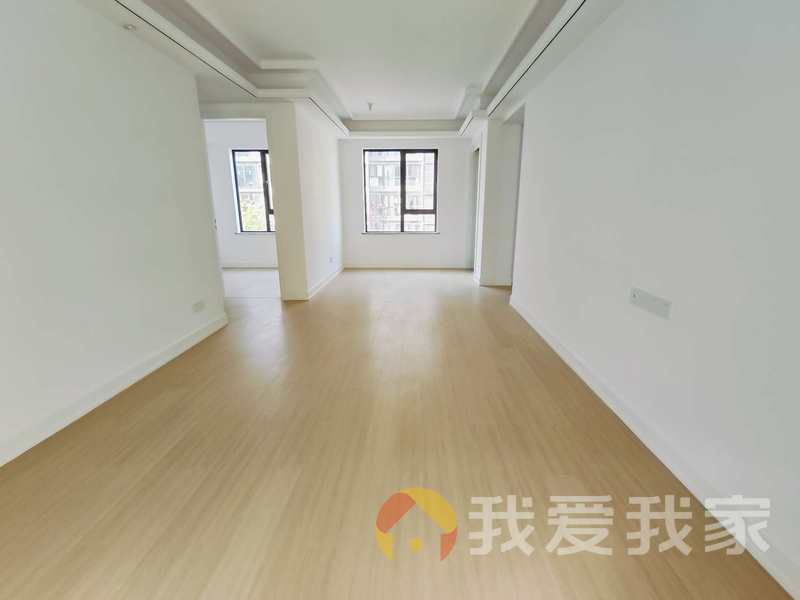 恒茂未来都会花园E区 南北通透，采光好 装修好，环镜优美 视野好，诚心出售