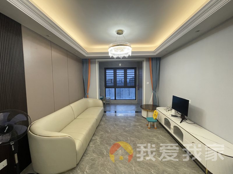 新城公馆（沙龙锦园） 南北通透，采光好 装修好，环镜优美 近地铁 视野好，诚心出售