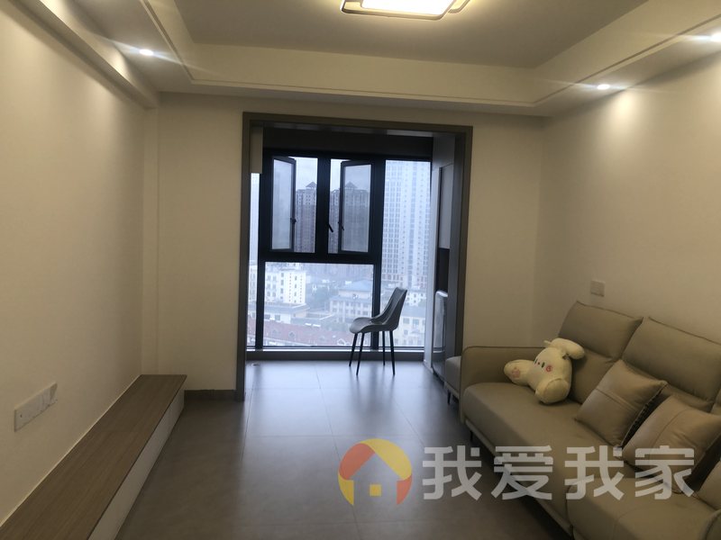 东湖小区 南北通透，采光好 装修好，环镜优美 视野好，诚心出租