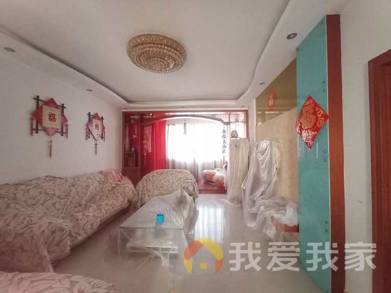 怡滨花苑 南北通透，采光好 装修好，环镜优美 中间楼层