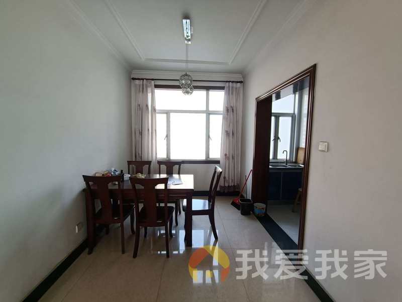 南昌我爱我家城投水岸观邸 南北通透，采光好 装修好，环镜优美 视野好，诚心出售