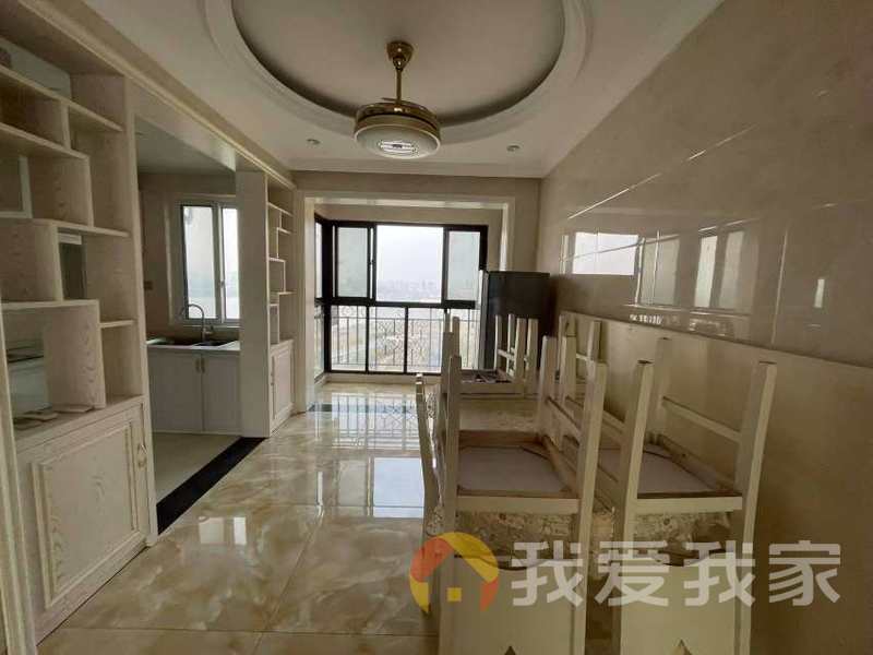 南昌我爱我家一线湖景房！出门就是地铁口，读九年制育新学校