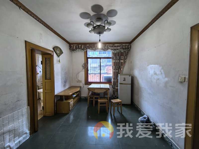广场东路 南北通透，采光好 近地铁 视野好，诚心出售