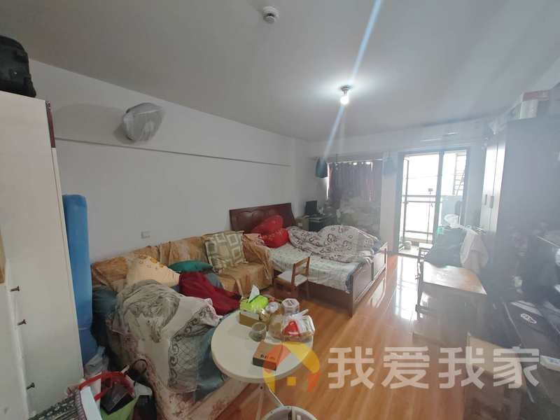 南昌我爱我家万科蚂蚁工房 南北通透，采光好 中间楼层