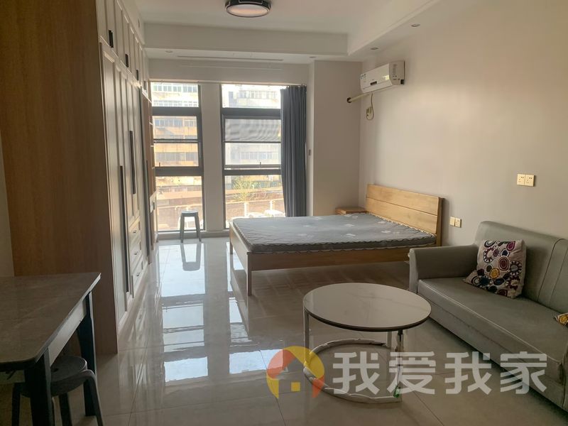 江铃新力臻园 南北通透，采光好 装修好，环镜优美 周边匹套完善，，出行方便