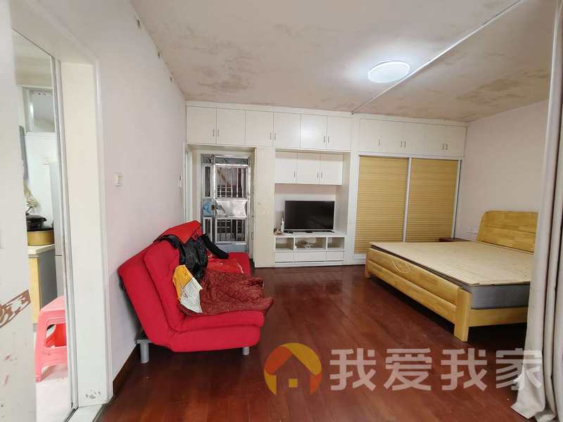 南昌我爱我家水岸菁华 南北通透，采光好 装修好，环镜优美 近地铁 视野好，诚心出售
