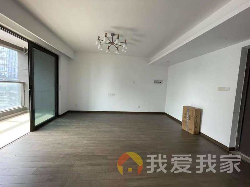 南昌我爱我家外国语书包大平层房源