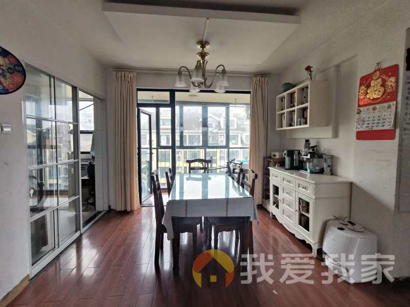 万科四季花城北区紫薇苑 南北通透，采光好 装修好，环镜优美 近地铁 视野好，诚心出售