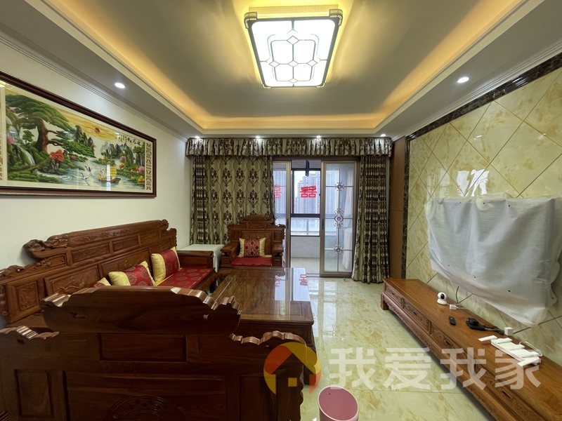 闵顺中央首府 南北通透，采光好 装修好，环镜优美 中间楼层